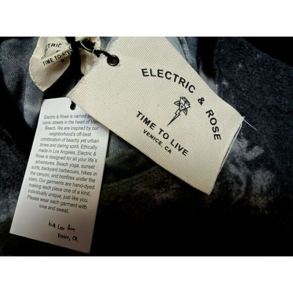 Electric & Rose Brushed Fleece Camo Pullover Sweatshirt Balloon Sleeves Sz S NEW - Picture 6 of 6